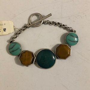 Bracelet: green & brown beads (Axcess)